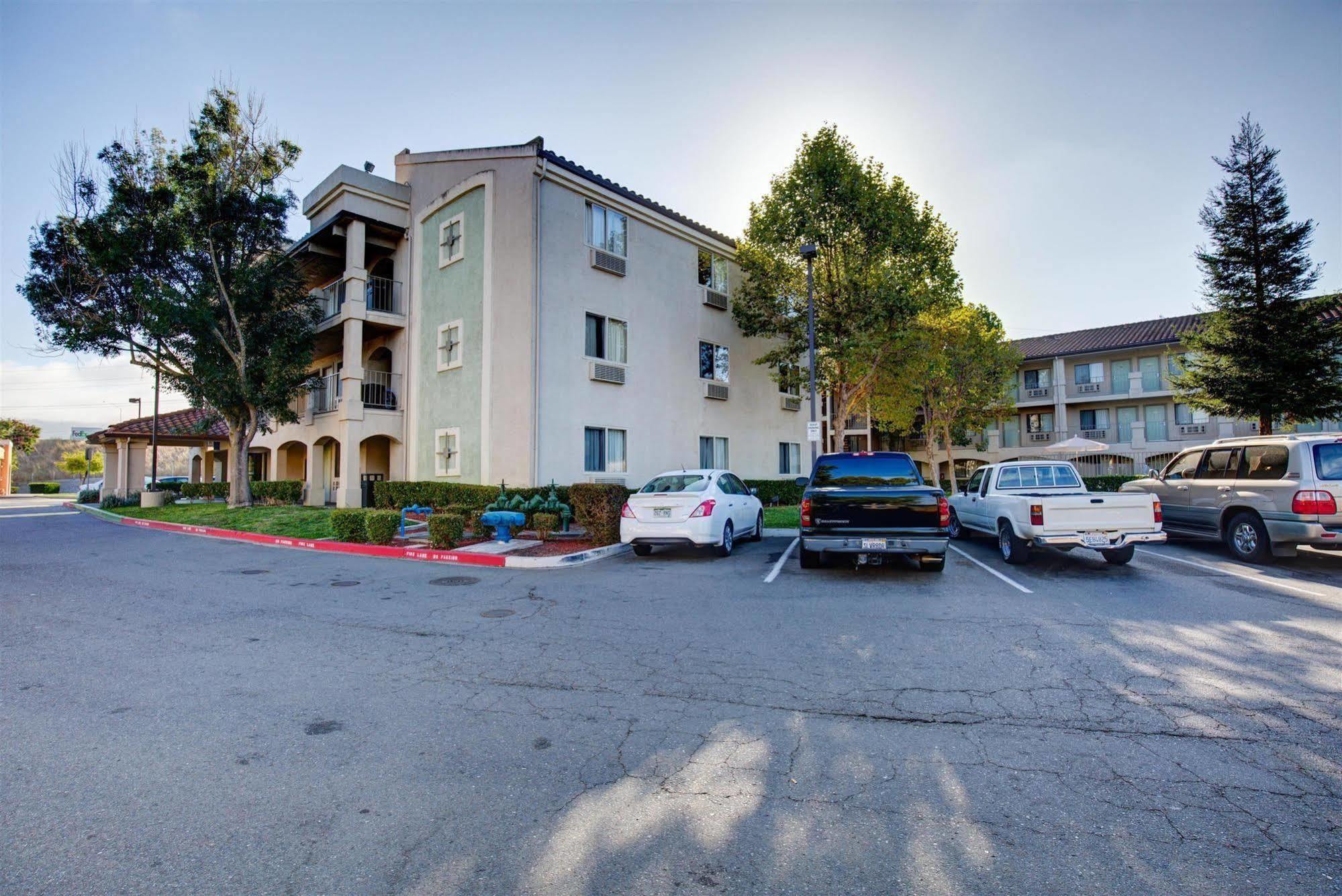 Inn At Rohnert Park Exteriör bild